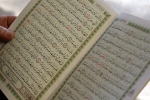 King of Sweden visits burnt mosque